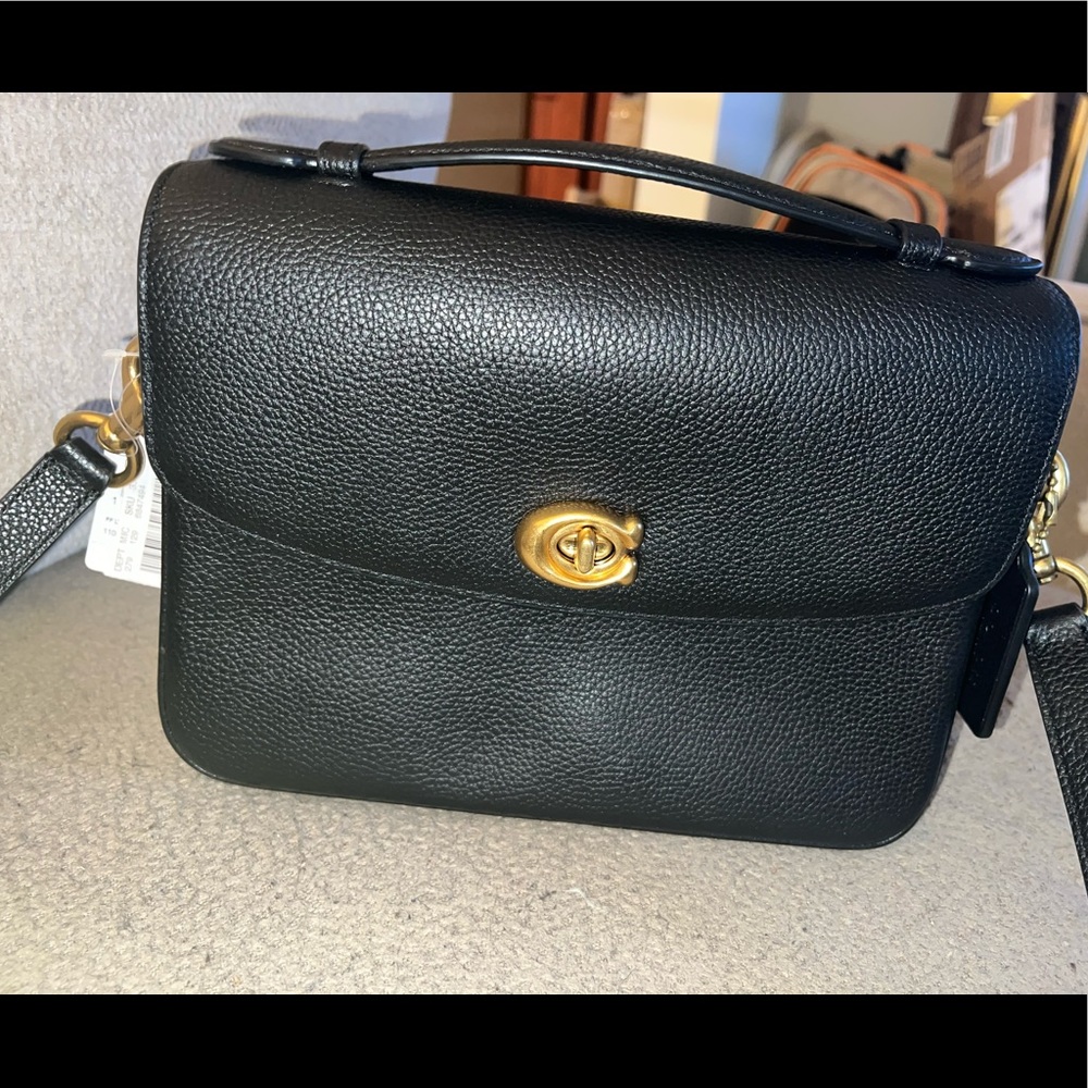 Brand new with tag, Coach Cassie Handbag.